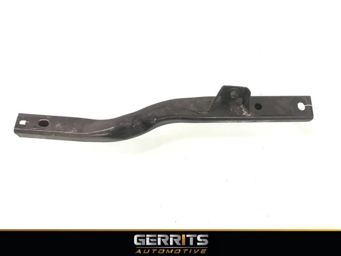 Usados Subchasis Ford Focus 4 Wagon 1.5 EcoBoost 12V 150 Precio € 28,60 Norma de margen ofrecido por Gerrits Automotive BV