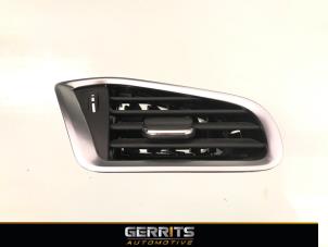 Usagé Aerateur tableau de bord Citroen DS4 (NX) 1.6 e-HDi 16V 115 Prix € 26,40 Règlement à la marge proposé par Gerrits Automotive