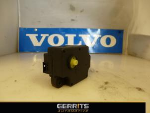 Used Heater valve motor Volvo V70 (SW) 2.4 D5 20V Price € 19,99 Margin scheme offered by Gerrits Automotive