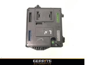 Used Fuse box Renault Zoé (AG) R90 Price € 164,98 Margin scheme offered by Gerrits Automotive