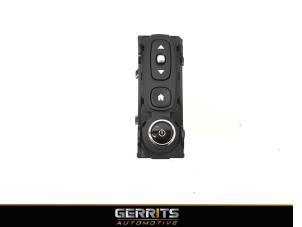 Used Multi-media control unit Renault Zoé (AG) R90 Price € 24,75 Margin scheme offered by Gerrits Automotive