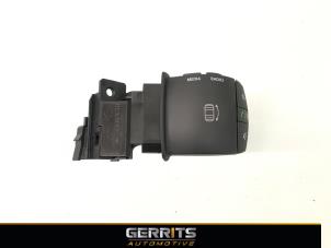 Used Steering wheel mounted radio control Renault Zoé (AG) R90 Price € 19,99 Margin scheme offered by Gerrits Automotive