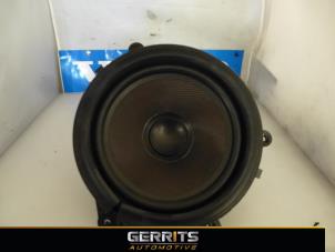 Used Speaker Volvo S60 I (RS/HV) 2.4 20V 140 Price € 26,40 Margin scheme offered by Gerrits Automotive