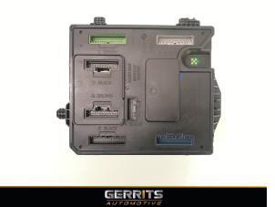 Used Fuse box Renault Zoé (AG) R90 Price € 201,96 Margin scheme offered by Gerrits Automotive