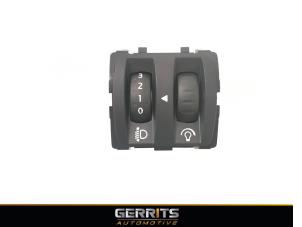 Used AIH headlight switch Renault Zoé (AG) R90 Price € 19,99 Margin scheme offered by Gerrits Automotive