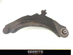 Used Front wishbone, right Renault Clio IV Estate/Grandtour (7R) 0.9 Energy TCE 90 12V Price € 21,98 Margin scheme offered by Gerrits Automotive