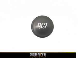 Używane Przelacznik Start/Stop Renault Megane III Grandtour (KZ) 1.5 dCi 110 Cena € 19,99 Procedura marży oferowane przez Gerrits Automotive