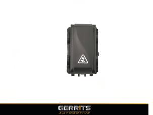 Used ESP switch Renault Megane III Grandtour (KZ) 1.5 dCi 110 Price € 21,98 Margin scheme offered by Gerrits Automotive