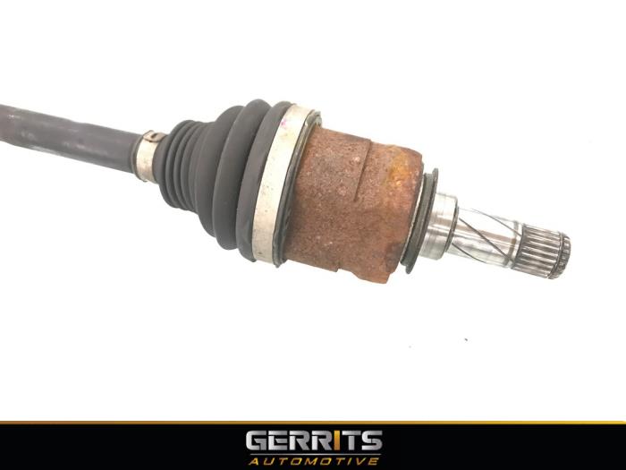 Front drive shaft, left from a Opel Corsa E 1.4 16V 2017