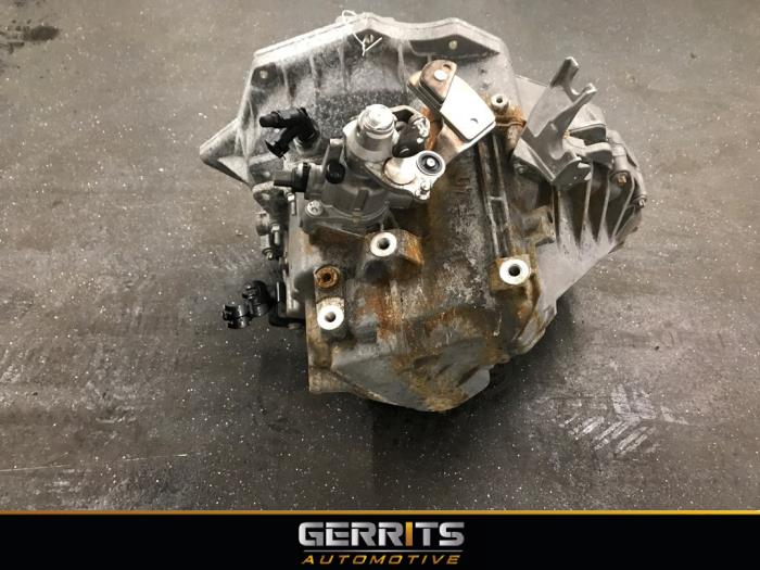 Gearbox from a Opel Zafira Tourer (P12) 1.6 CDTI 16V ecoFLEX 120 2017