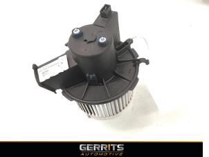 Usados Motor de ventilador de calefactor Fiat Panda (169) 1.2 Fire Precio € 24,99 Norma de margen ofrecido por Gerrits Automotive