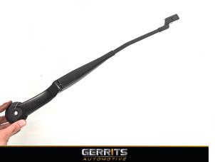 Used Front wiper arm Ford Focus 3 1.0 Ti-VCT EcoBoost 12V 100 Price € 19,99 Margin scheme offered by Gerrits Automotive