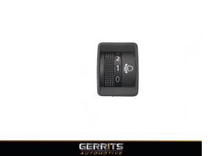 Used AIH headlight switch Nissan Note (E12) 1.5 dCi 90 Price € 21,98 Margin scheme offered by Gerrits Automotive