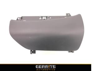 Used Glovebox Nissan Note (E12) 1.5 dCi 90 Price € 36,30 Margin scheme offered by Gerrits Automotive
