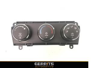 Usados Panel de control de calefacción Dodge Avenger (JS) 2.0 CRD 16V Precio € 101,20 Norma de margen ofrecido por Gerrits Automotive
