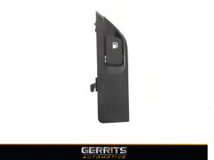 Used Tank cap cover switch Toyota Prius (ZVW3) 1.8 16V Price € 21,98 Margin scheme offered by Gerrits Automotive