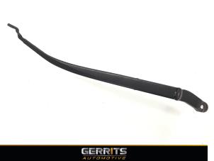 Used Front wiper arm Toyota Prius (ZVW3) 1.8 16V Price € 21,98 Margin scheme offered by Gerrits Automotive