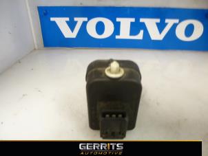 Used Headlight motor Volvo V70 (SW) 2.4 20V 170 Price € 19,99 Margin scheme offered by Gerrits Automotive