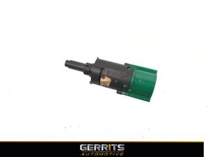 Używane Przelacznik swiatel stopu Citroen C3 Picasso (SH) 1.4 16V VTI 95 GPL Cena € 21,98 Procedura marży oferowane przez Gerrits Automotive
