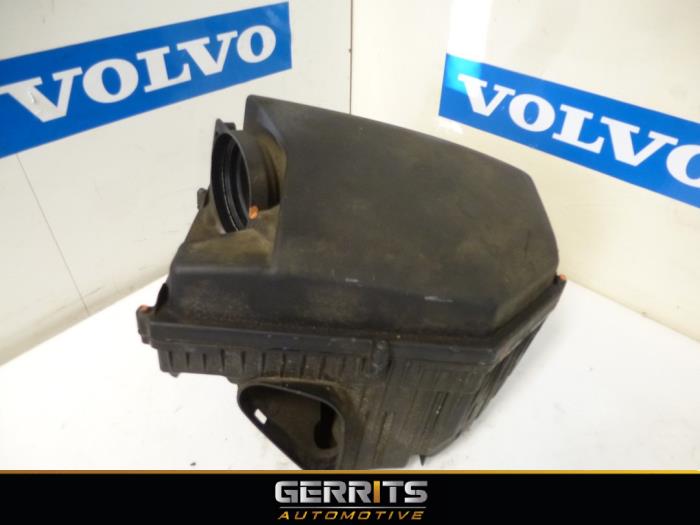 Begagnade Luftfilterhus Volvo V70 (BW) 2.4 D 20V Pris € 46,20 Marginaltabell erbjuds av Gerrits Automotive BV