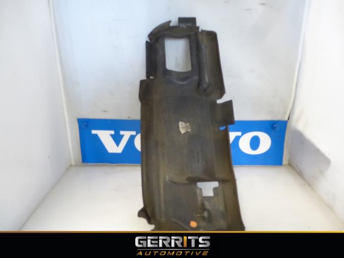 Begagnade Lufttratt Volvo V70 (BW) 2.4 D 20V Pris € 19,99 Marginaltabell erbjuds av Gerrits Automotive BV