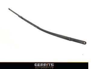 Used Front wiper arm Audi A3 Sportback Quattro (8PA) 2.0 TFSI 16V Price € 21,98 Margin scheme offered by Gerrits Automotive