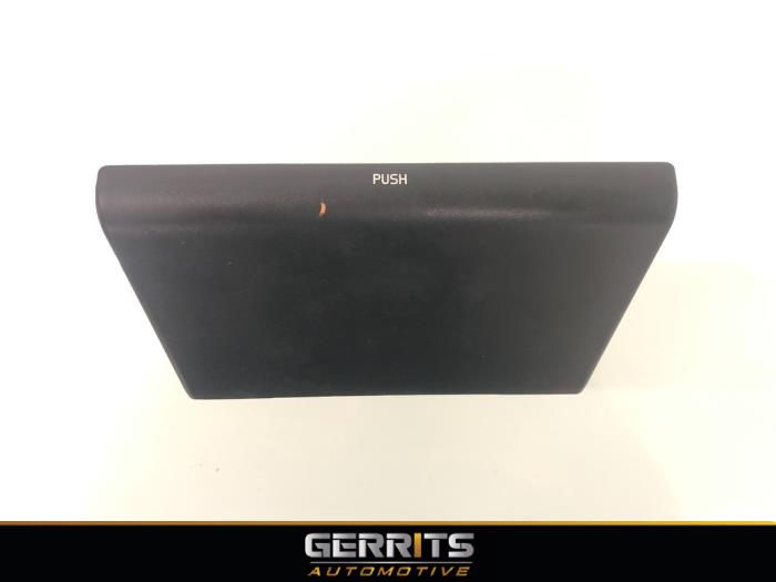 Begagnade Askkopp, fram Volvo V70 (GW/LW/LZ) 2.3 R Turbo 20V AWD Autom. Pris € 21,98 Marginaltabell erbjuds av Gerrits Automotive BV