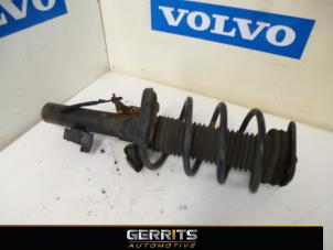 Used Front shock absorber rod, right Volvo C30 (EK/MK) 1.6 D 16V Price € 51,70 Margin scheme offered by Gerrits Automotive