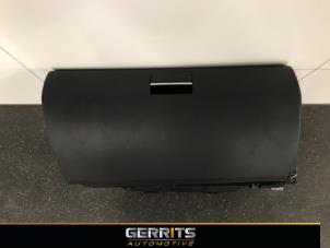 Used Glovebox Mercedes A (W169) 2.0 A-200 5-Drs. Price € 31,90 Margin scheme offered by Gerrits Automotive