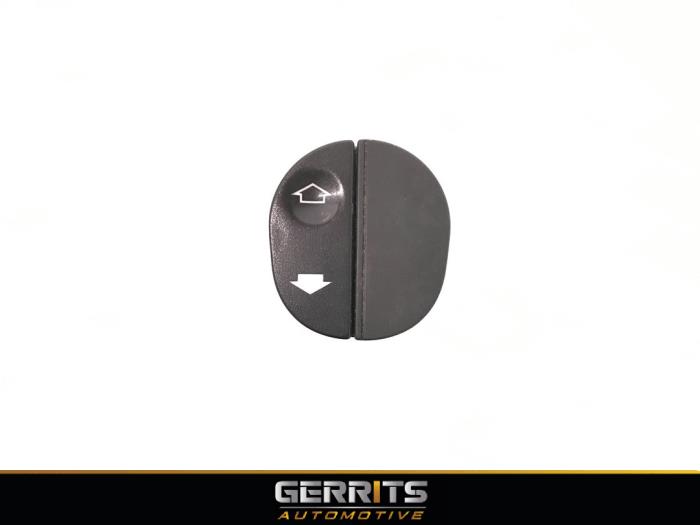 Usados Interruptor de ventanilla eléctrica Ford Fusion 1.4 16V Precio € 21,98 Norma de margen ofrecido por Gerrits Automotive BV