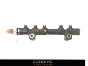 Used Fuel injector nozzle Peugeot 308 SW (L4/L9/LC/LJ/LR) 1.6 BlueHDi 100 Van Price € 29,99 Margin scheme offered by Gerrits Automotive