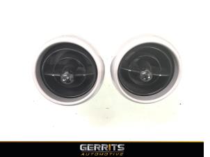 Used Dashboard vent BMW Mini One/Cooper (R50) 1.6 16V Cooper Price € 21,98 Margin scheme offered by Gerrits Automotive