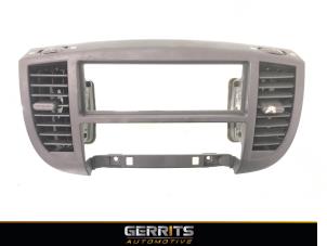 Used Dashboard vent Nissan Micra (K12) 1.2 16V Price € 28,60 Margin scheme offered by Gerrits Automotive