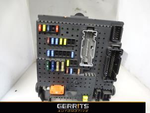 Used Fuse box Volvo S60 I (RS/HV) 2.4 D5 20V Price € 39,95 Margin scheme offered by Gerrits Automotive