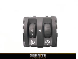 Used AIH headlight switch Renault Zoé (AG) 65kW Price € 19,99 Margin scheme offered by Gerrits Automotive