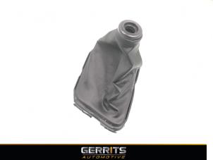 Used Gear stick cover Kia Picanto (TA) 1.0 12V Price € 21,98 Margin scheme offered by Gerrits Automotive