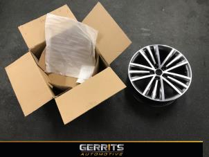 New Wheel Skoda Superb (3V3) 1.8 TSI 16V Price € 423,49 Inclusive VAT offered by Gerrits Automotive