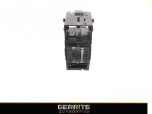 Używane Przelacznik reflektora LHV Seat Leon (1P1) 1.6 Cena € 21,98 Procedura marży oferowane przez Gerrits Automotive