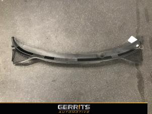 Used Cowl top grille Peugeot 207/207+ (WA/WC/WM) 1.4 16V VTi Price € 28,60 Margin scheme offered by Gerrits Automotive