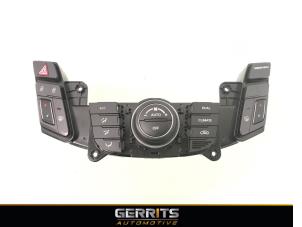 Używane Panel sterowania nagrzewnicy Hyundai i40 CW (VFC) 1.7 CRDi 16V Cena € 164,98 Procedura marży oferowane przez Gerrits Automotive