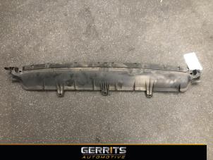 Used Cowl top grille Peugeot 308 SW (L4/L9/LC/LJ/LR) 1.6 BlueHDi 120 Price € 34,10 Margin scheme offered by Gerrits Automotive