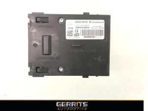 Usados Llave de contacto electrónica Renault Zoé (AG) 65kW Precio € 27,48 Norma de margen ofrecido por Gerrits Automotive