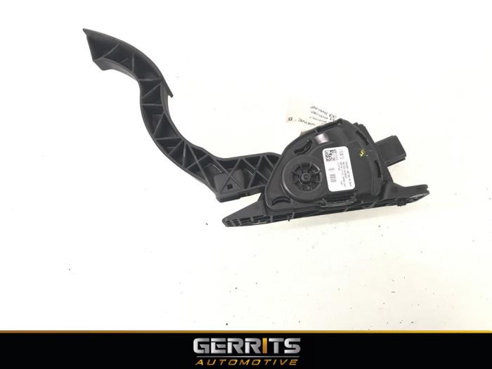 Accelerator pedal from a Ford Focus 3 Wagon 1.6 TDCi ECOnetic 2012