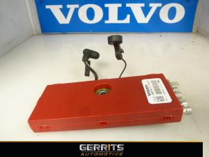 Used Antenna Amplifier Volvo V70 (BW) 2.0 D 16V Price € 25,30 Margin scheme offered by Gerrits Automotive