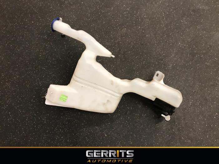 Front windscreen washer reservoir from a Ford B-Max (JK8) 1.0 EcoBoost 12V 100 2014