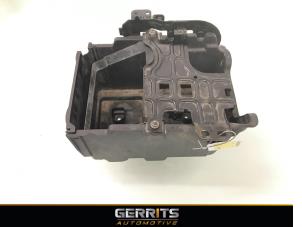 Used Battery box Ford B-Max (JK8) 1.0 EcoBoost 12V 100 Price € 19,99 Margin scheme offered by Gerrits Automotive