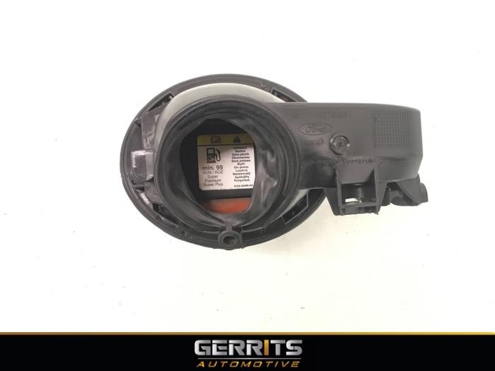 Tank cap cover from a Ford B-Max (JK8) 1.0 EcoBoost 12V 100 2015