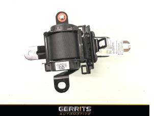 Usagé Ceinture de sécurité arrière centre Hyundai iX35 (LM) 1.6 GDI 16V Prix € 65,98 Règlement à la marge proposé par Gerrits Automotive