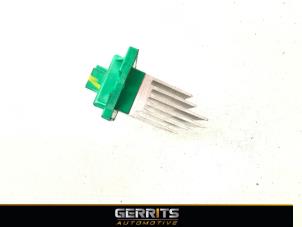 Used Heater resistor Hyundai iX35 (LM) 1.6 GDI 16V Price € 21,98 Margin scheme offered by Gerrits Automotive