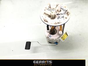 Usados Bomba eléctrica de combustible Hyundai iX35 (LM) 1.6 GDI 16V Precio € 109,98 Norma de margen ofrecido por Gerrits Automotive